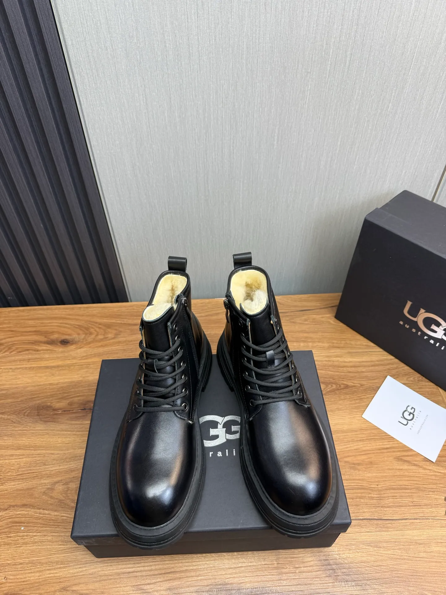Factory price 680💰 [UGG] Men's hot winter warm boots🐑Simple and fashionable design, cowhide➕comfortable and warm wool lining. Soft and comfortable to wear, good warmth retention, and excellent foot feel. Regular size 38-45